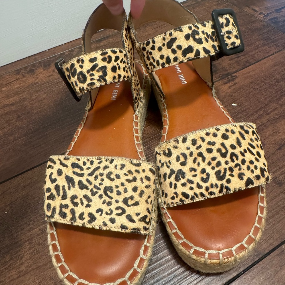 Giani Bernini Brown and Black Platform Shoes